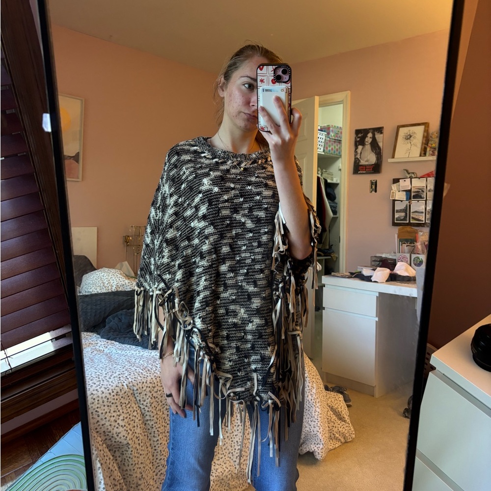Alberto Makali Poncho Sweater Fringe Size Small / Medium